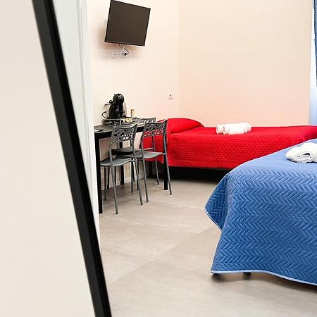 Al 115 Rooms 卡利亚里 外观 照片