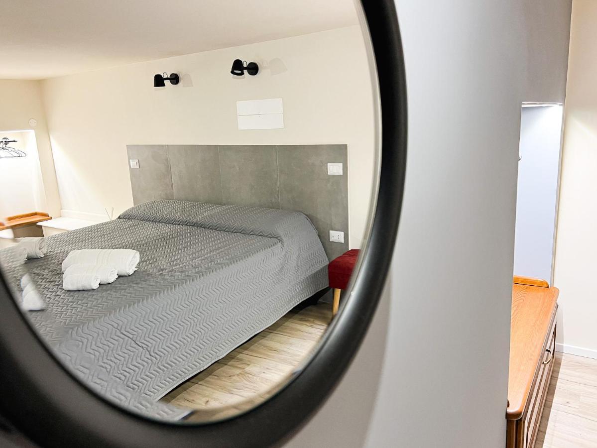 Al 115 Rooms 卡利亚里 外观 照片