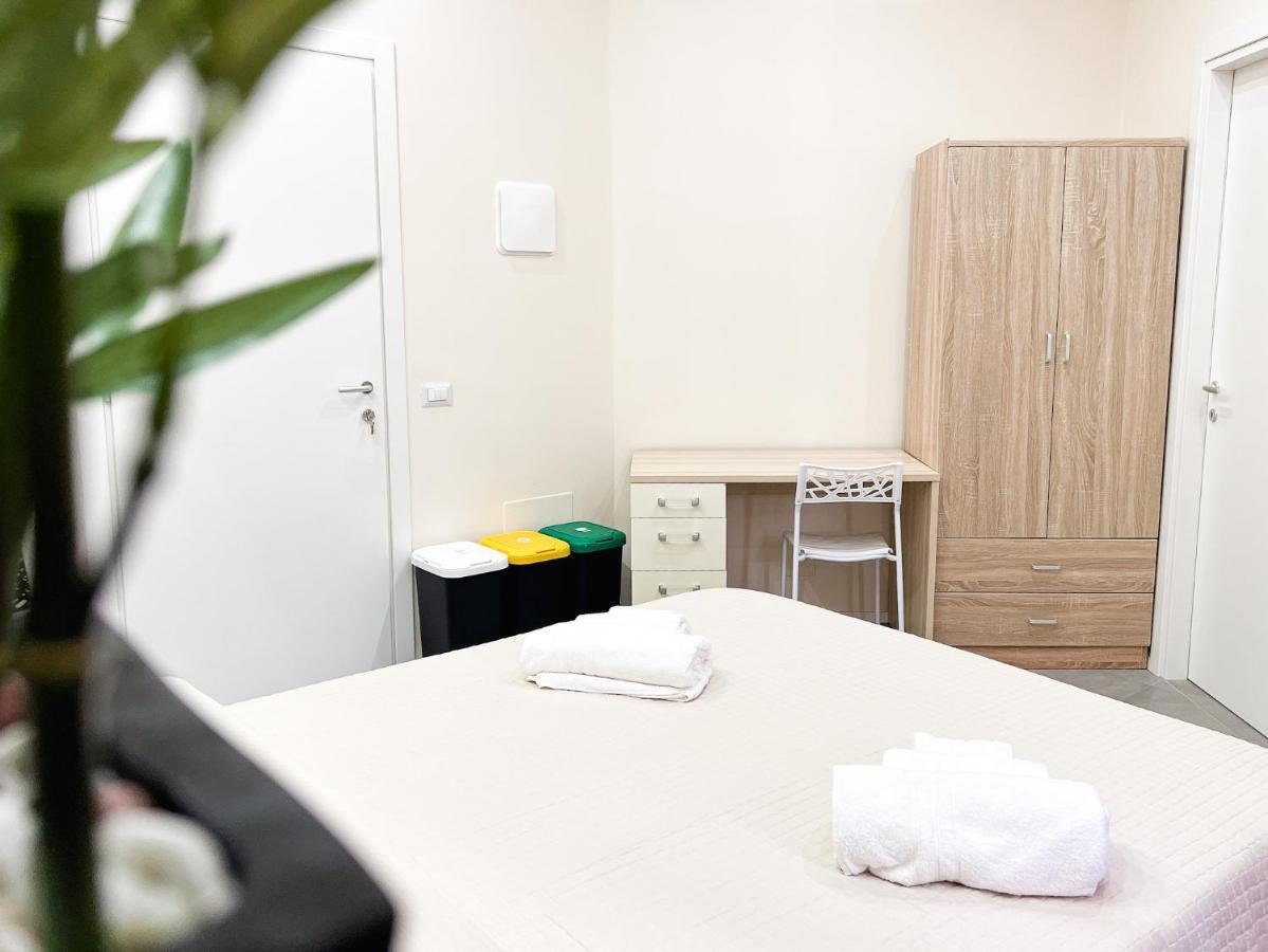 Al 115 Rooms 卡利亚里 外观 照片