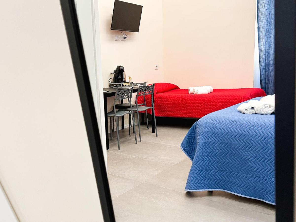 Al 115 Rooms 卡利亚里 外观 照片
